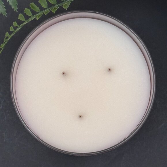 BBW Vanilla Cloud Bath & Body Works 3 Wick Candle - Picture 7 of 10